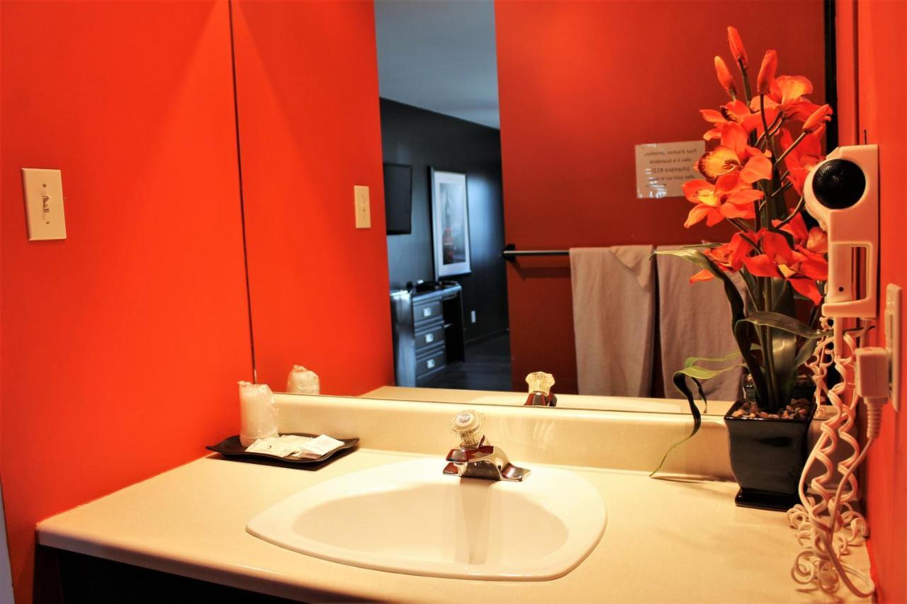 Motel Du Canton Valcourt المظهر الخارجي الصورة