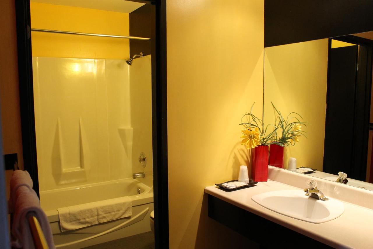 Motel Du Canton Valcourt المظهر الخارجي الصورة